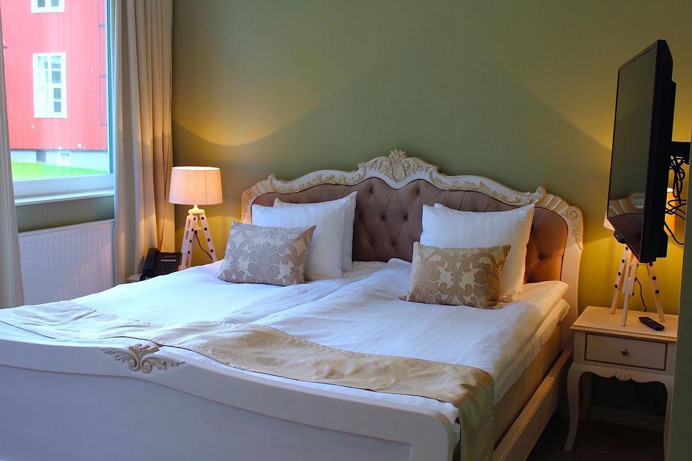 Brook Hotels Arlanda Rosersberg Екстериор снимка