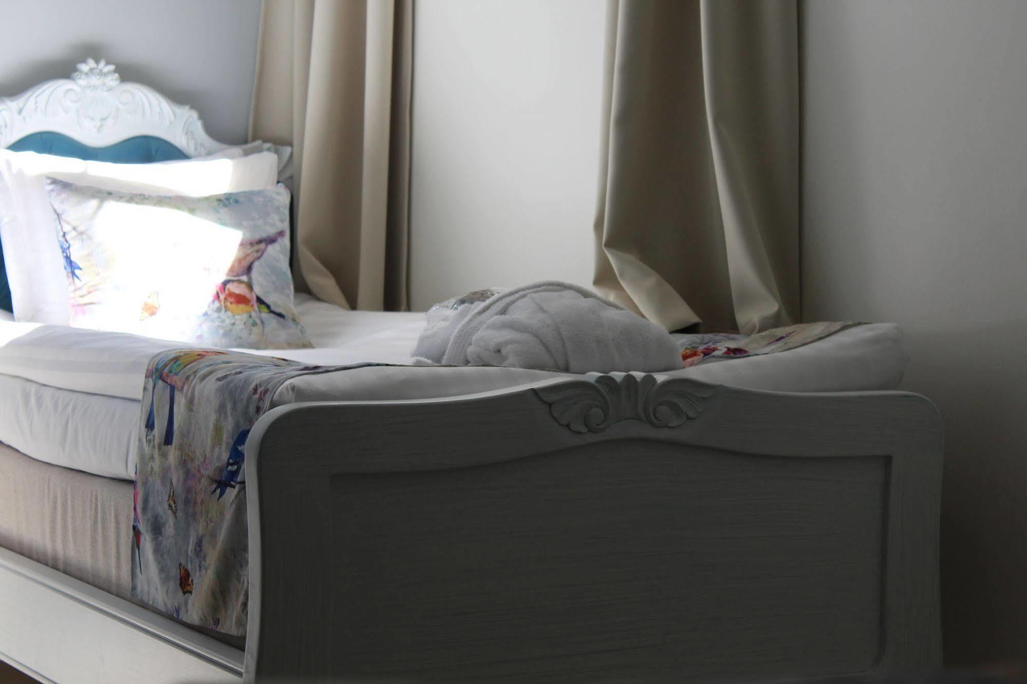 Brook Hotels Arlanda Rosersberg Екстериор снимка