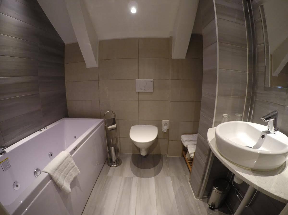Brook Hotels Arlanda Rosersberg Екстериор снимка