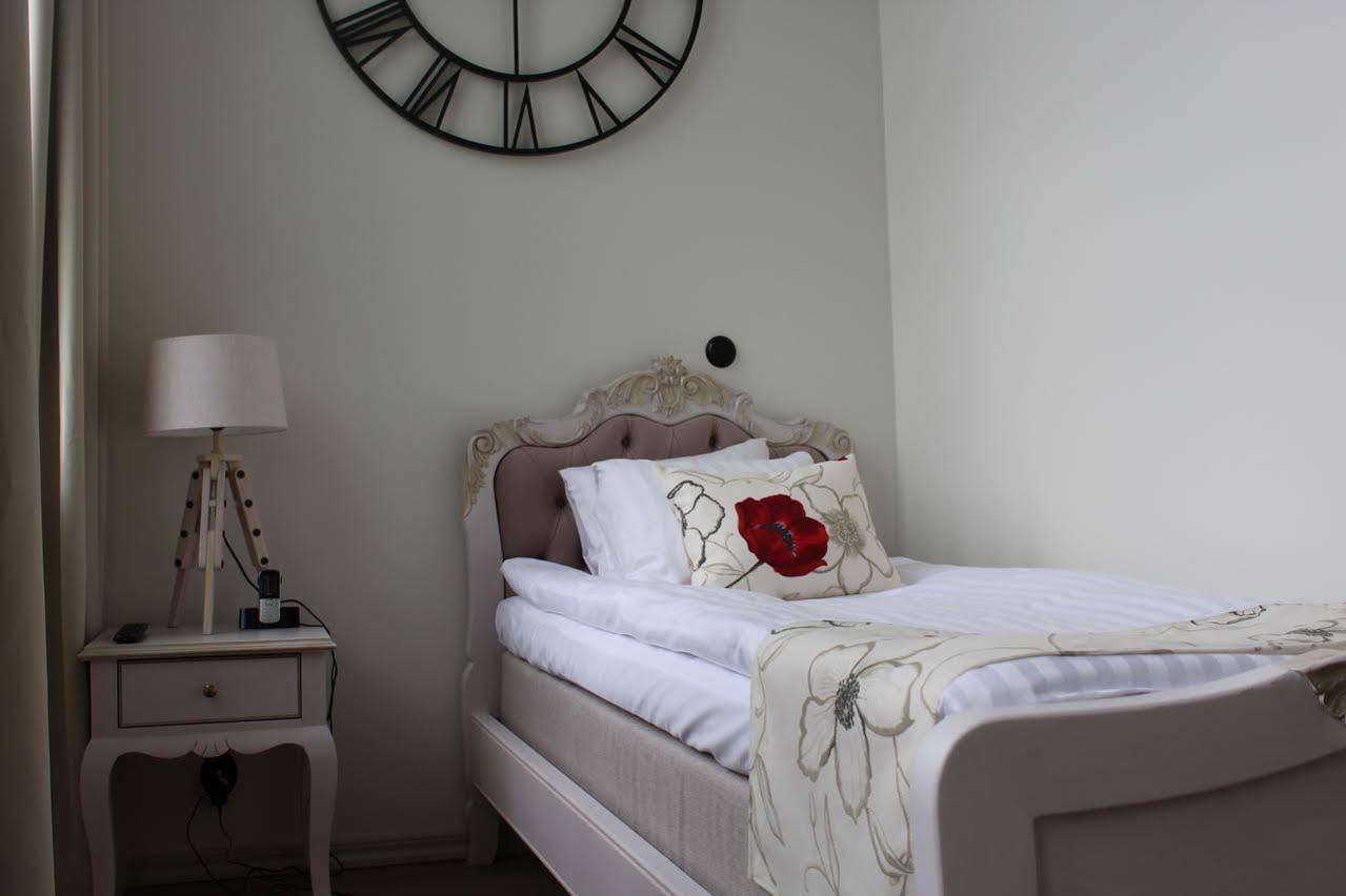 Brook Hotels Arlanda Rosersberg Екстериор снимка