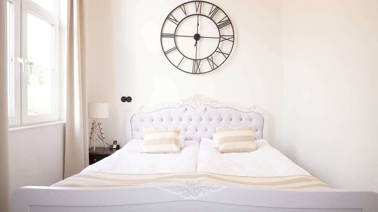 Brook Hotels Arlanda Rosersberg Екстериор снимка